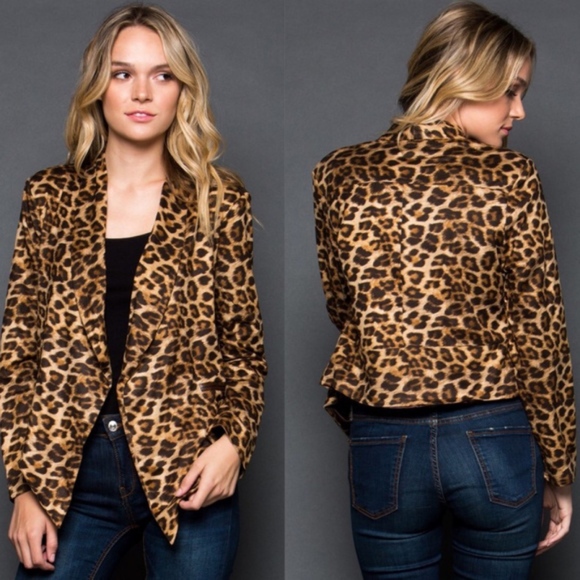 MUST HAVE Leopard Print Jacket - Picture 2 of 2